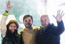 Patricia Bullrich y Horacio Rodríguez Larreta se muestran juntos en Chubut Ignacio Torres de Juntos por el Cambio festeja junto a Patricia Bullrich y Horacio Rodríguez Larreta el triunfo en Chubut - Foto: NA