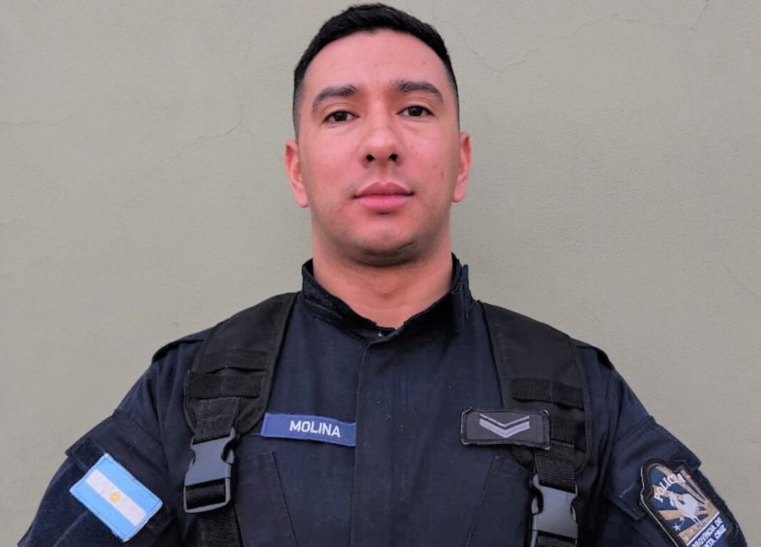 El policía Juan Molina, reanimó a un hombre que intentó quitarse la vida en El Calafate