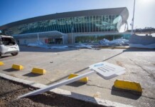 Temporal de viento en Comodoro voló parte del techo del Aeropuerto