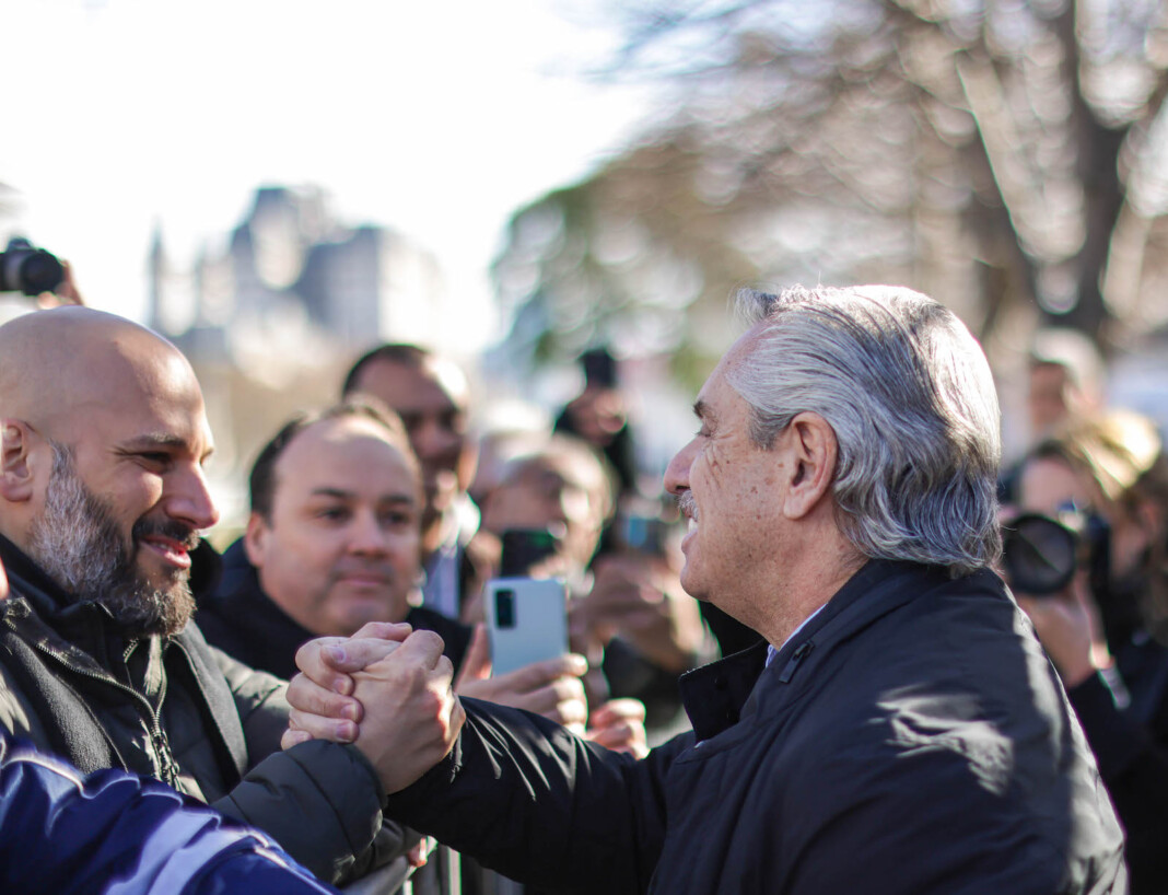 Presidente Alberto Fernández celebra la participación popular tras el resultado de las PASO