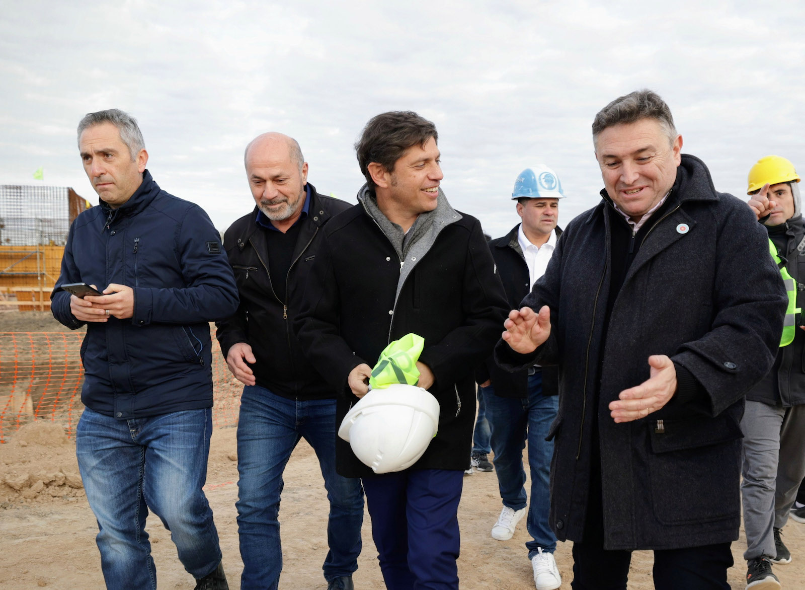 Axel Kicillof llama a "reventar las urnas" en las PASO para defender al pueblo de las políticas de la derecha - Foto: NA Axel Kicillof llama a "reventar las urnas" en las PASO para defender al pueblo de las políticas de la derecha - Foto: NA
