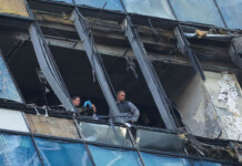 Rusia denuncia "ataques terroristas" en Moscú tras impactos de drones - Foto: NA