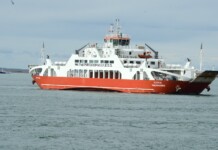 Transportistas deben a transbordadora más de un millón de dólares Uno de los ferry de la empresa Transbordadora Austral Broom S.A - Foto: OPI Santa Cruz/Francisco Muñoz