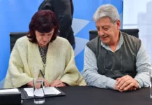 Acuerdo entre UOM y principales industrias metalúrgicas: aumento del 42,6% y bono de 60 mil pesos Acuerdo entre UOM y principales industrias metalúrgicas: aumento del 42,6% y bono de 60 mil pesos - Foto: NA