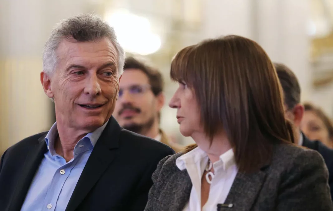 El ex presidente Mauricio Macri, junto a Patricia Bullrich - Foto: NA