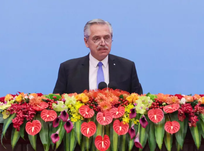 Alberto Fernández: 