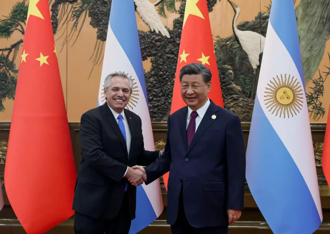 Argentina y China amplían Swap por $6.500 millones de dólares - Foto: NA