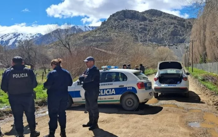 Encuentran un hombre muerto en un descampado en Esquel