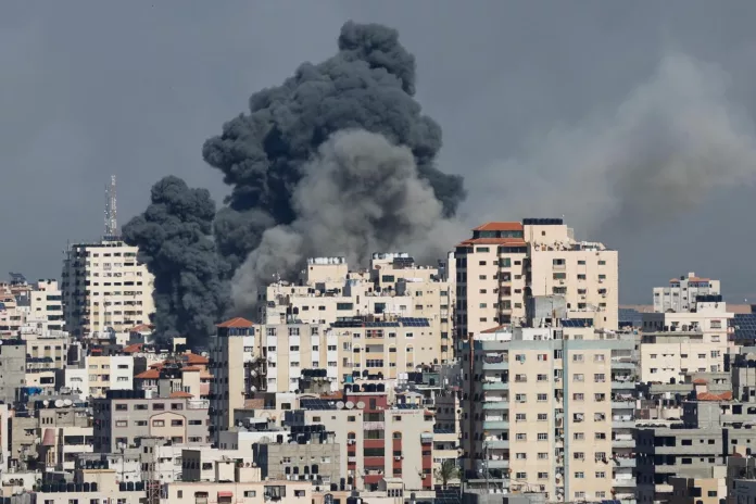 Los inmorales del gobierno pretenden que Israel, que fue atacado por asesinos terroristas, no responda y ponga la otra mejilla. Menos mal que muy pocos piensan como ellos