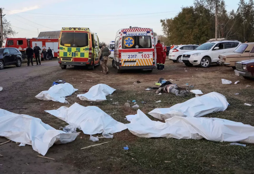 Ataque ruso mata a al menos 49 personas en una cafetería en el noreste de Ucrania - Foto: NA