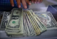 Estabilidad en el dólar blue