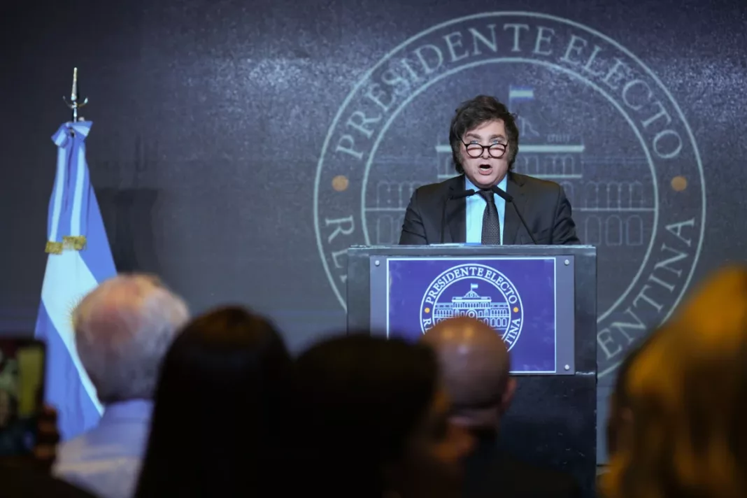 Javier Milei brinda su discurso luego de ser electo presidente de la Nación - Foto: NA