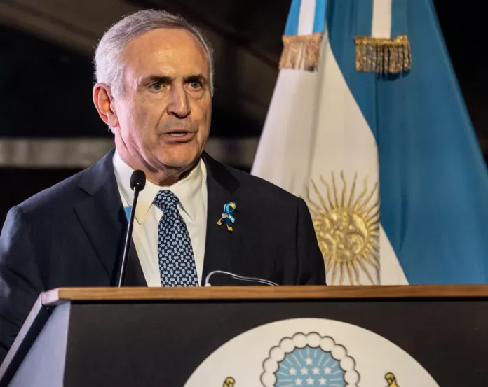 El embajador de Estados Unidos invita a Javier Milei a reunirse con funcionarios de la administración de Biden
