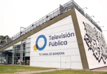El gobierno interviene los medios públicos La TV Pública - Foto: NA