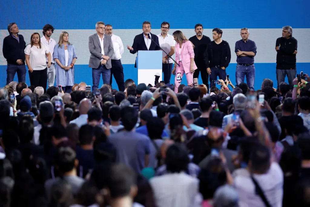 Sergio Massa admite la derrota electoral en su bunker - Foto: NA