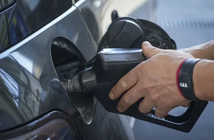 Aumento, naftas, Combustibles - Foto: NA