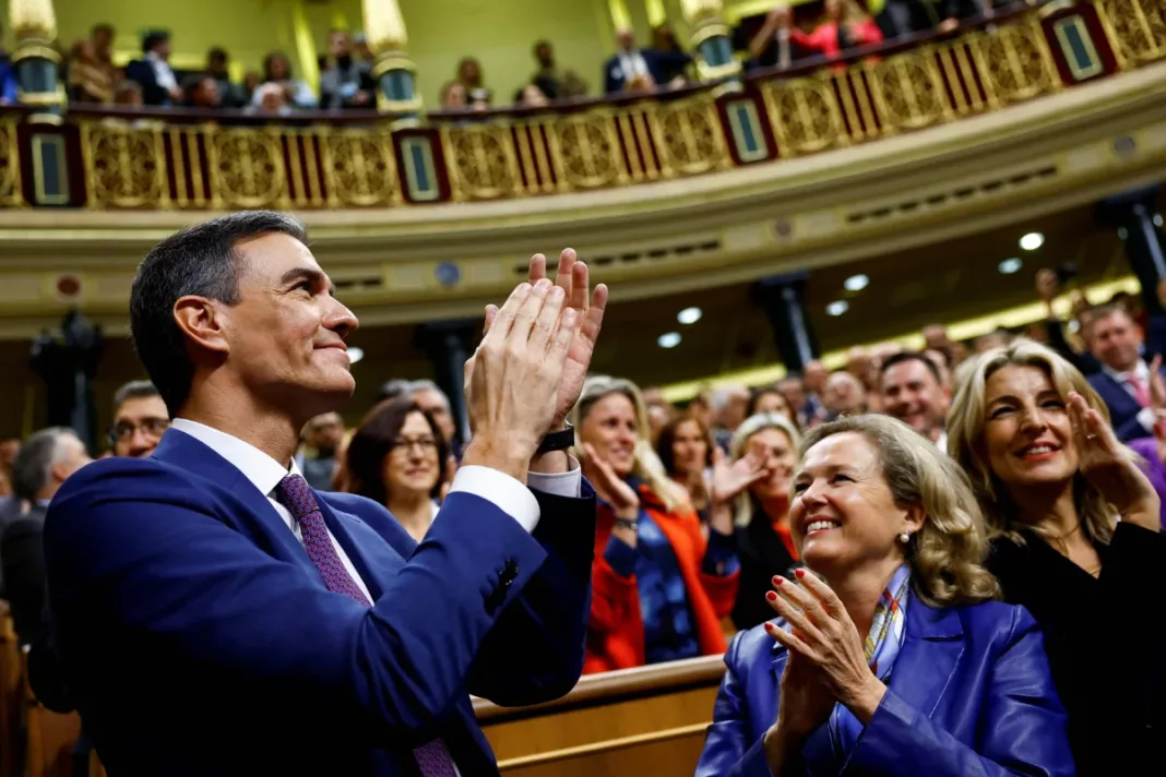 Pedro Sánchez logró otro mandato como Presidente del gobierno Español - Foto: NA