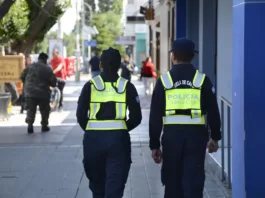 Agredió a su pareja, se atrincheró y lo detuvo la policía