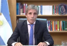 Gobierno aumento del 100% en asignaciones familiares Caputo anunció una fuerte devaluación - Foto: