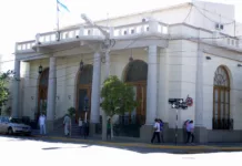 Había un salón de manicura en la intendencia de Trelew El municipio de Trelew inicia un censo de beneficiarios de planes y becas