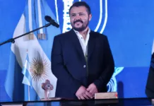 Carrizo declara la emergencia y pide un plan a Provincia y SPSE El intendente de Caleta Olivia, Pablo Carrizo