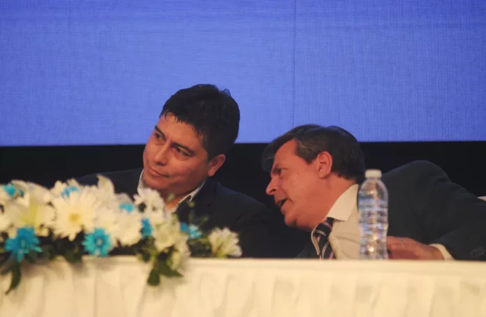 Claudio Vidal junto a Fabián Leguizamón - Foto: OPI Santa Cruz/Francisco Muñoz