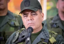 Venezuela califica de “infeliz provocación” los ejercicios militares de EE.UU. en Guyana El ministro para la Defensa de Venezuela, Vladimir Padrino López