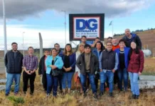 Para que no le “pongan palos en la rueda” en 28 de Noviembre, el gobernador Vidal le encargó a Fernando Españón que coloque amigos, familiares y municipales en cargos provinciales Para que no le “pongan palos en la rueda” en 28 de Noviembre, el gobernador Vidal le encargó a Fernando Españón que coloque amigos, familiares y municipales en cargos provinciales