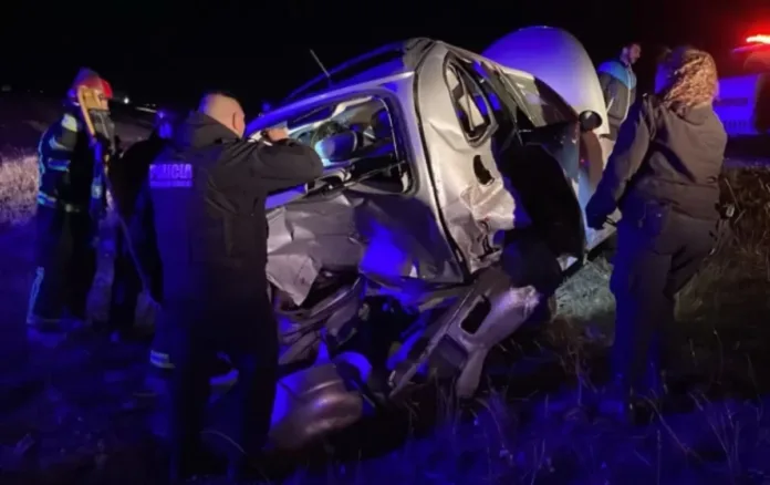 Fuerte choque entre dos autos en el acceso sur de Río Gallegos