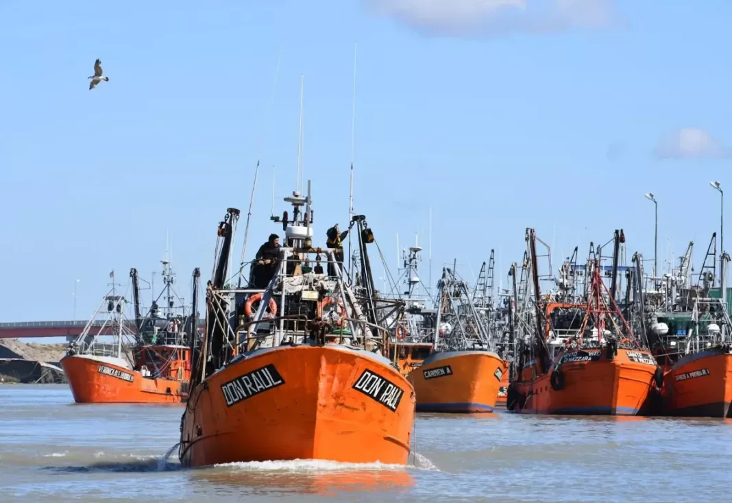 Cámara pesquera denuncia a gremio pesquero por paralización de actividades