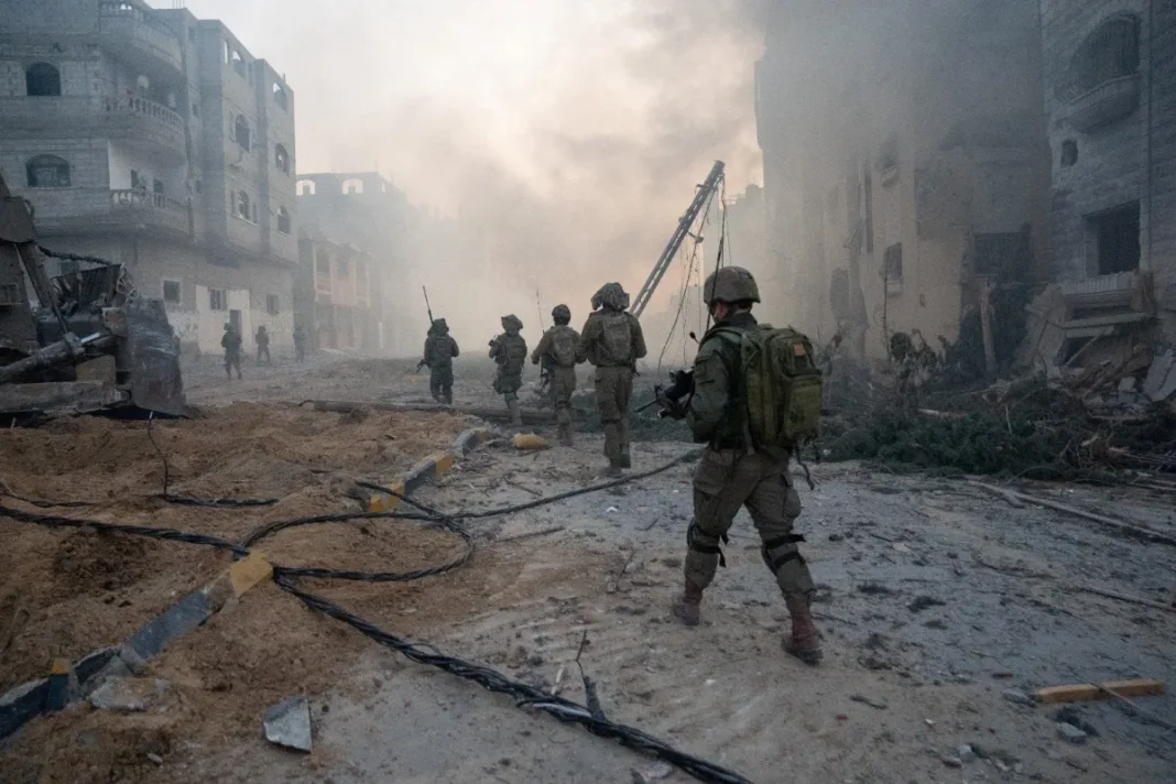 Los combates se recrudecen en Gaza - Foto: NA
