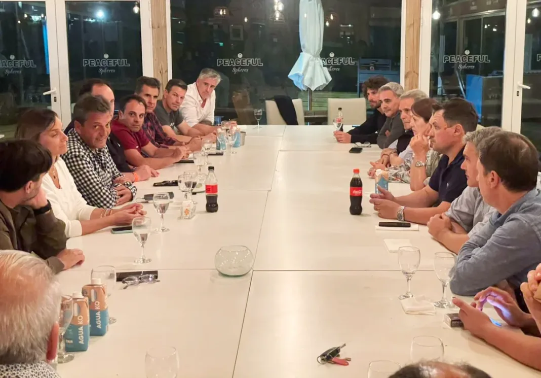 Intendentes del Frente Renovador se reúnen con Sergio Massa