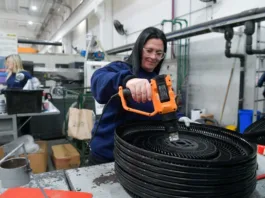 Abrupta caída en la producción de la industria Pyme - Foto: NA