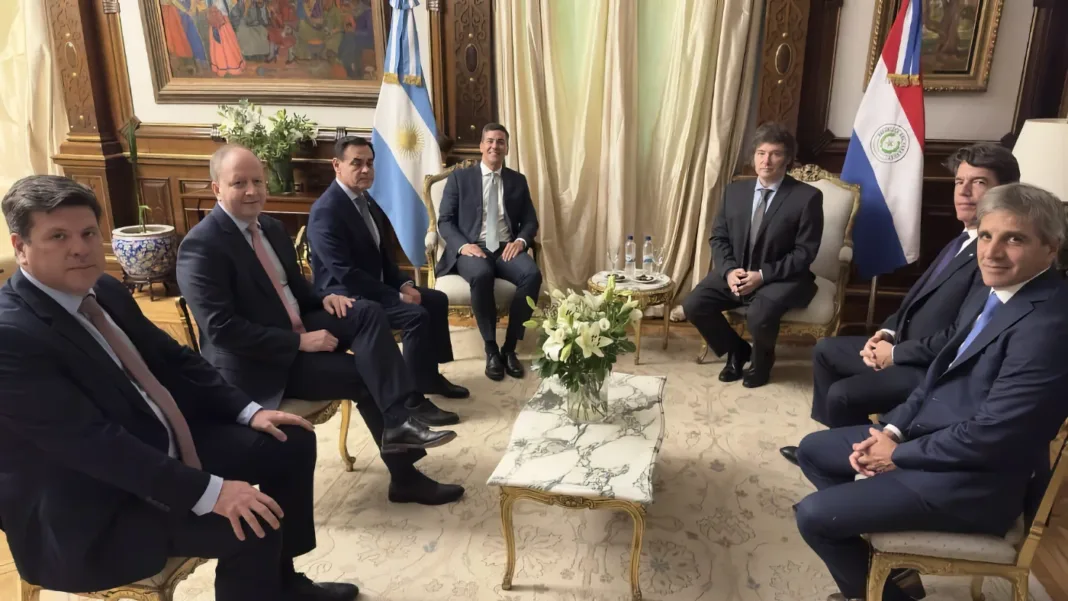 El Presidente Javier Milei se reúne con su par paraguayo Santiago Peña en la Casa Rosada - Foto: Presidencia