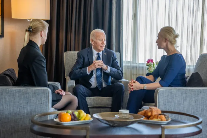 Joe Biden se reúne con familia de Alexei Navalny - Foto: NA