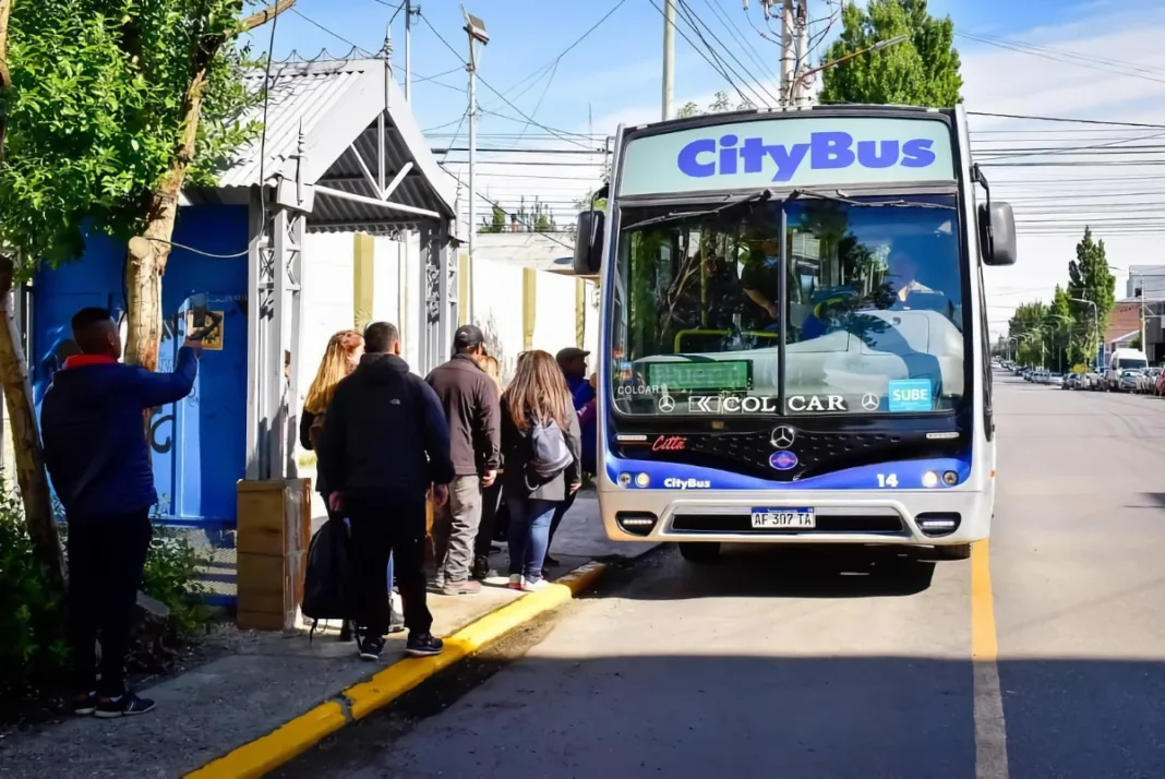 Por recortes de fondos nacionales, Río Gallegos decretó la emergencia en el transporte público