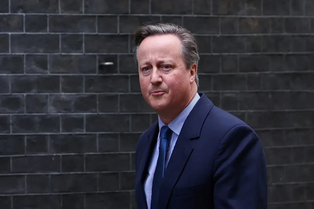 David Cameron llegó a las Islas Malvinas: “soberanía no será objeto de discusión