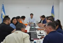 AMET criticó la sanción del Presupuesto Nacional 2026 que recorta fondos a escuelas técnicas El gobierno volvió a negar una oferta razonable a los docentes. ADOSAC y AMET pasan a un nuevo cuarto intermedio sin esperanzas de acuerdo