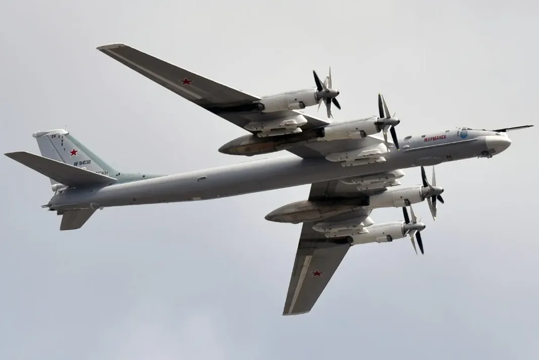 Los bombarderos estratégicos Tu-95MC