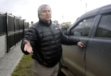 Lázaro en el galpón de la calle Güer Aike en Río Gallegos - Foto: OPI Santa Cruz/Francisco Muñoz