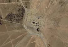 Un proyecto de Ley le exige al gobierno provincial un relevamiento de pozos y piletas producidos por la explotación petrolera de YPF Una locación de YPF en la zona norte de Santa Cruz - Foto: Google Maps