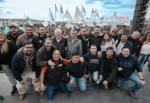 Petroleros alertan por conflicto con YPF en un masivo acto en Cañadón Seco Petroleros alertan por conflicto con YPF en un masivo acto en Cañadón Seco