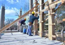 Empresarios y sindicalistas reclaman políticas para reactivar la construcción de viviendas Venta de insumos para la construcción cae un 26,6% interanual en febrero