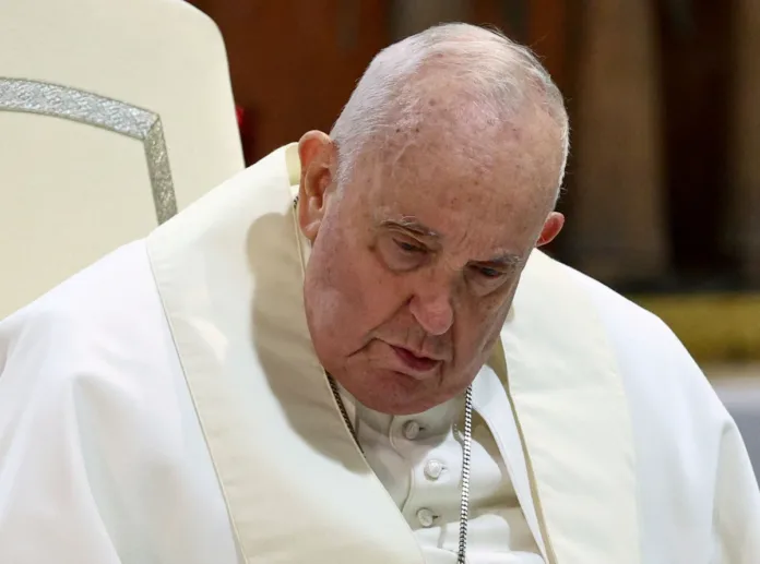 La salud del Papa Francisco mejora