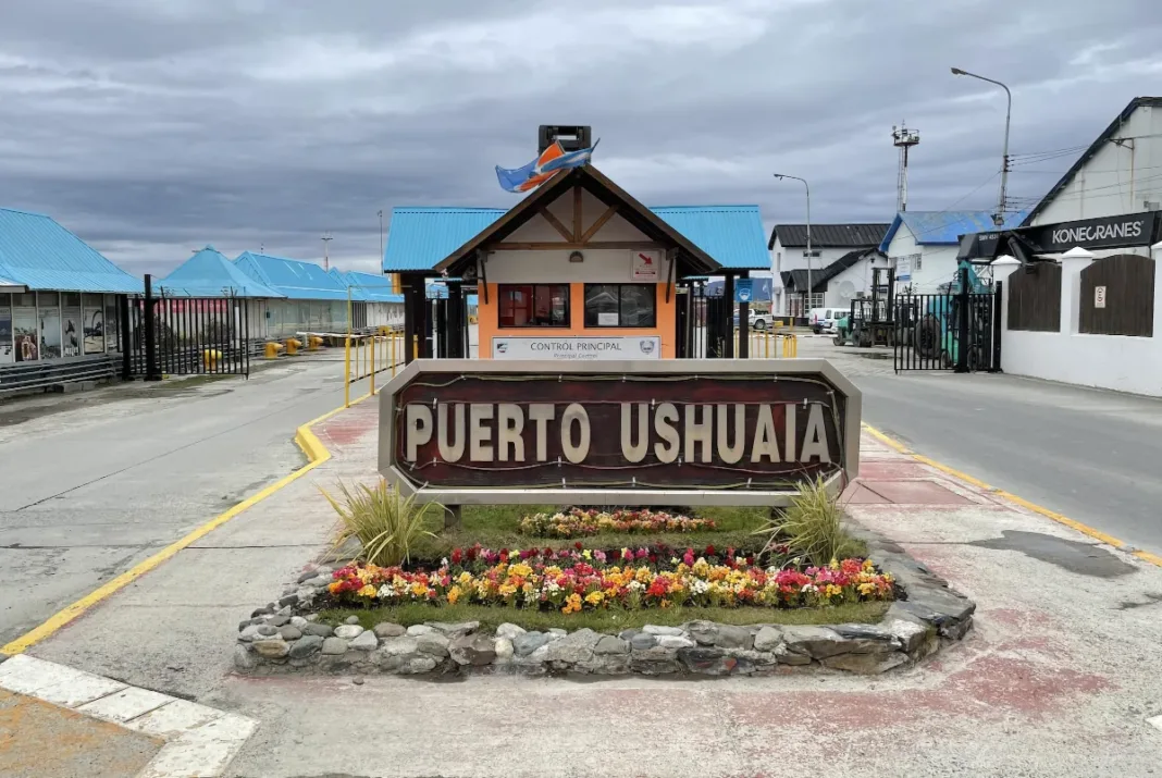 El puerto de Ushuaia en Tierra del Fuego - Foto: OPI Santa Cruz/Francisco Muñoz