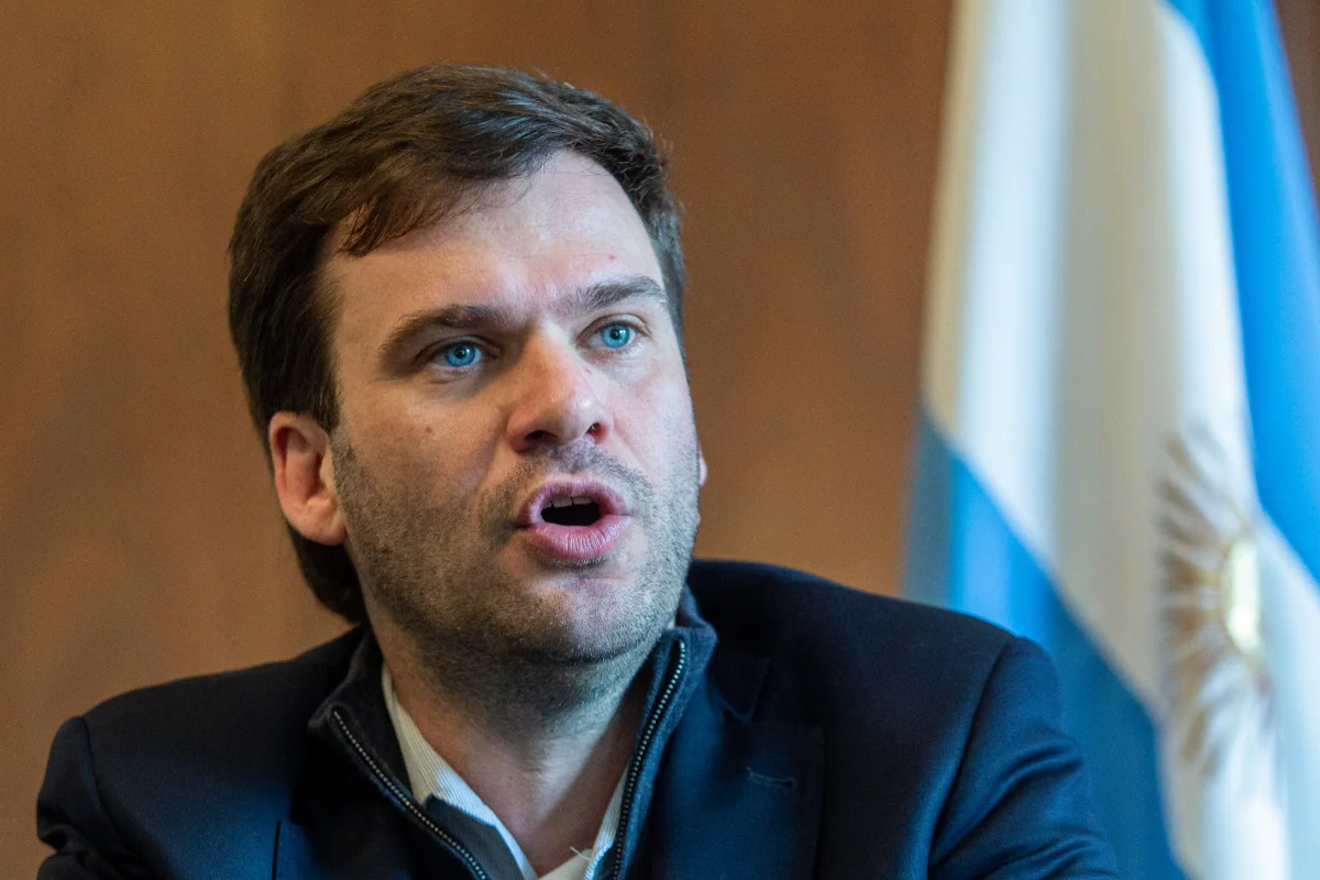 El diputado Juan Manuel López denuncia el régimen de Tierra del Fuego como un "negocio político" - Foto: NA El diputado Juan Manuel López denuncia el régimen de Tierra del Fuego como un "negocio político" - Foto: NA