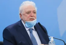 Ginés González García será indagado por el "Vacunatorio VIP" el 16 de abril