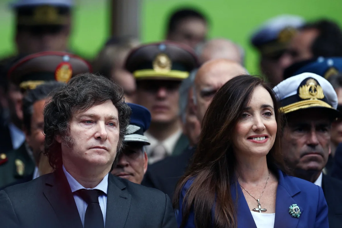 Homenaje a Malvinas: Milei llamó a inaugurar "una nueva era de reconciliación con las Fuerzas Armadas" - Foto: NA Homenaje a Malvinas: Milei llamó a inaugurar "una nueva era de reconciliación con las Fuerzas Armadas" - Foto: NA