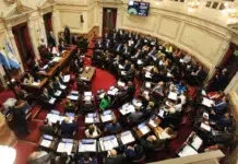 Contrapropuesta del gobierno para la nueva Ley de Movilidad Jubilatoria gana terreno en el Senado Senado: una asociación con fines de lucro, integrada por personajes cobardes, corruptos y cínicos que actúan corporativamente cuando el interés común les cruza el bolsillo - Foto: NA