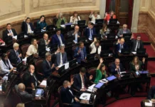 Sector del bloque PRO en el Senado pide retrotraer aumento de dietas de los senadores Los Senadores se aprobaron un fuerte aumento en sus dietas - Foto: NA